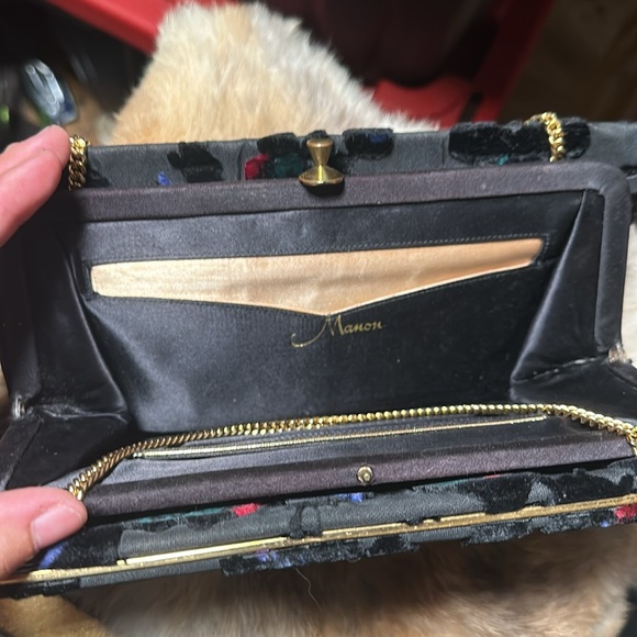 Vintage Manon Clutch - Picture 3 of 5